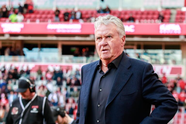Wat kost Guus Hiddink als Spreker? Het tarief voor een lezing van Guus Hiddink vindt je op VoetbalSprekers.nl-min